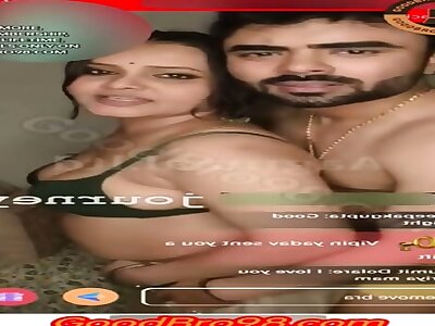 Priya Gamre With Husband romance ððð