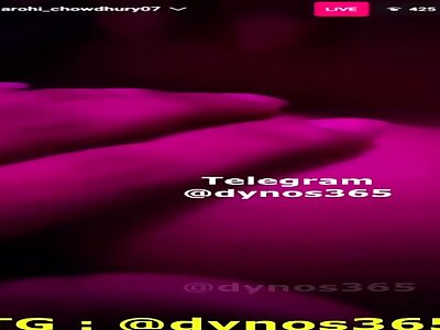 Indian Insta Influencer Arohi Chowdhury Lesbian  Threesome Live Show