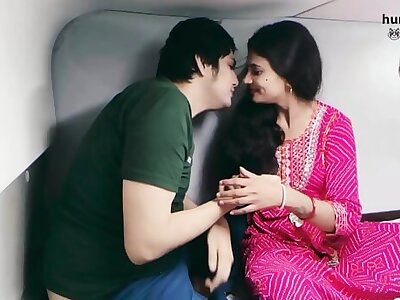 My Train Journey with Bhabhi Ji is Unforgettable