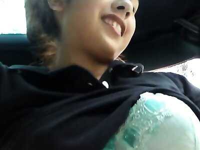 Horny Teens Fuck In Car
