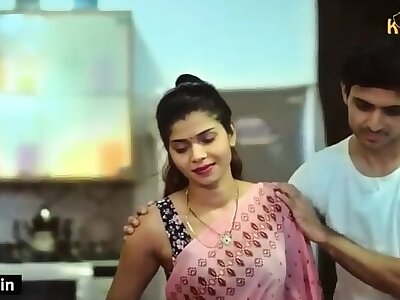Boss  ke sath office me chudai jor se bitha kar