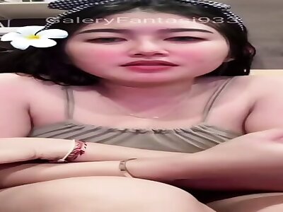 Mamah muda cantik asal Bali