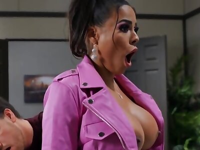 Legendado 34  comprando uma boneca