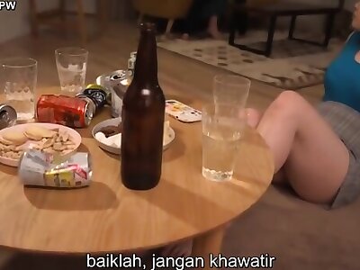 Terjemahan bahasa Indonesia  KAKAK PEREMPUAN MENGGODA ADIK NYA KETIKA LAGI HORNY vidio full bisa di tonton di link ini copykan dan klik httpszaglm8Q8B9Jz