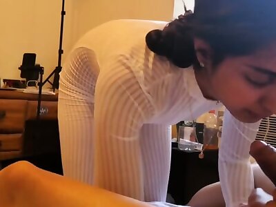 Horny UK based desi NRI with her english boyfriend sex tape