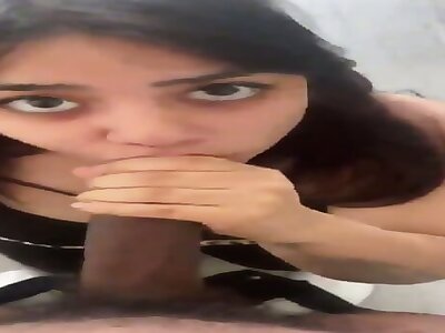 Cute Amateur Latina Blowjob