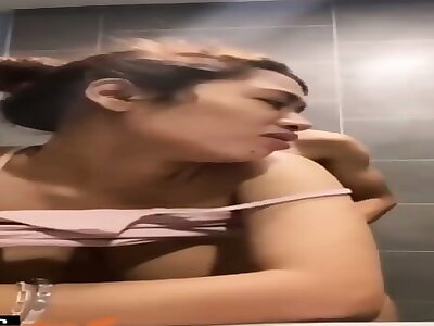 OYO Hotel Sexy Bengali Girl Fucking With Boyfriend