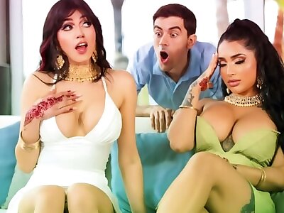 Big Tits  When The Girls Get Together